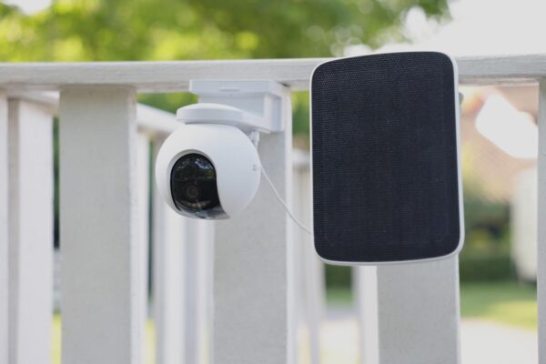 Camera de supraveghere EZVIZ EB8 4G + Panou solar E
